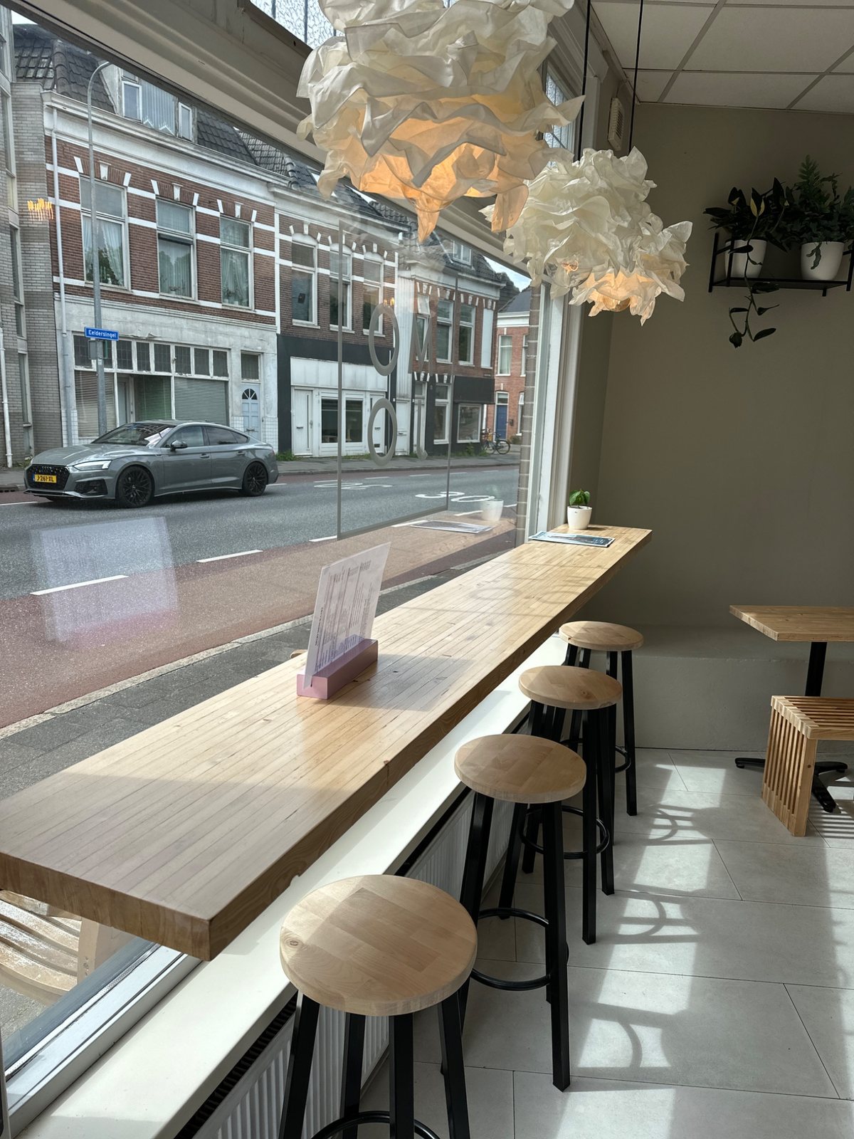 MOJO zitplek bij het raam